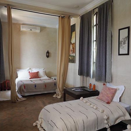 Le Cazar Hotel El Ain Exterior photo