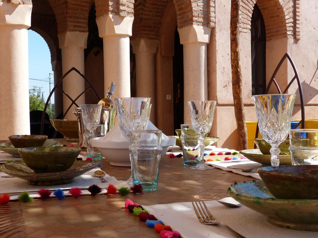 Le Cazar Hotel El Ain Exterior photo