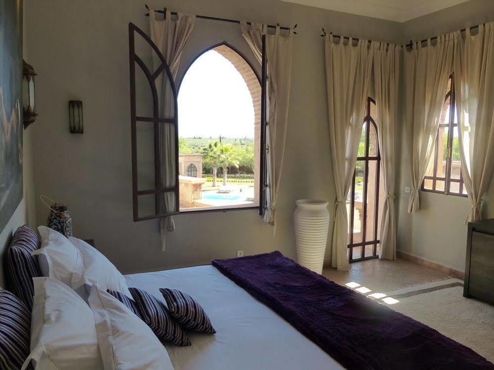 Le Cazar Hotel El Ain Exterior photo